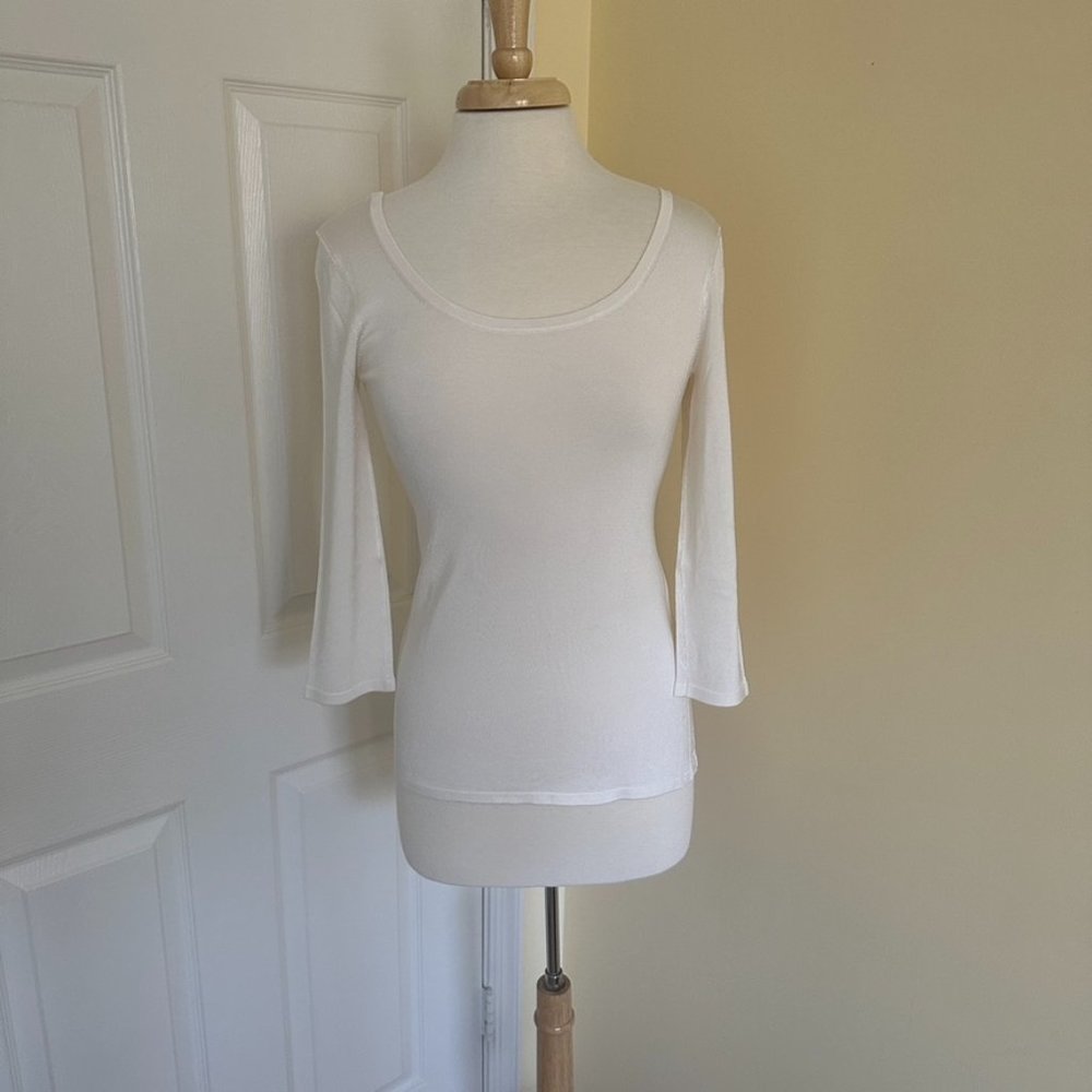 Ann Taylor Size M Front & Back Scoop Neck Fitted Top with 3/4 Sleeve